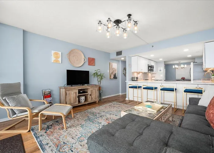 Spacious 2 Bedroom Ocean Front At The Century With Indoor Pool! Ferienhaus *
