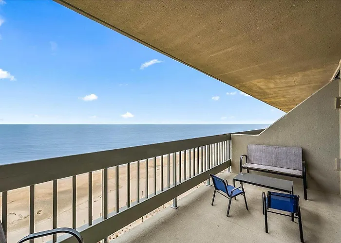 Spacious 2 Bedroom Ocean Front At The Century With Indoor Pool! Ferienhaus