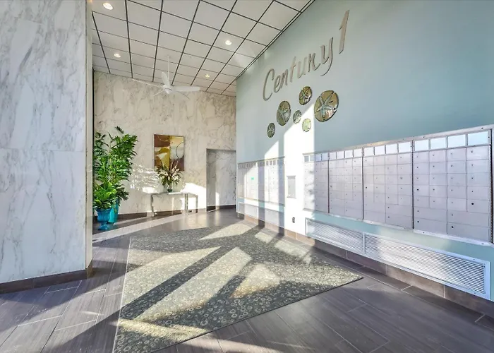 Spacious 2 Bedroom Ocean Front At The Century With Indoor Pool! Ocean Stadt